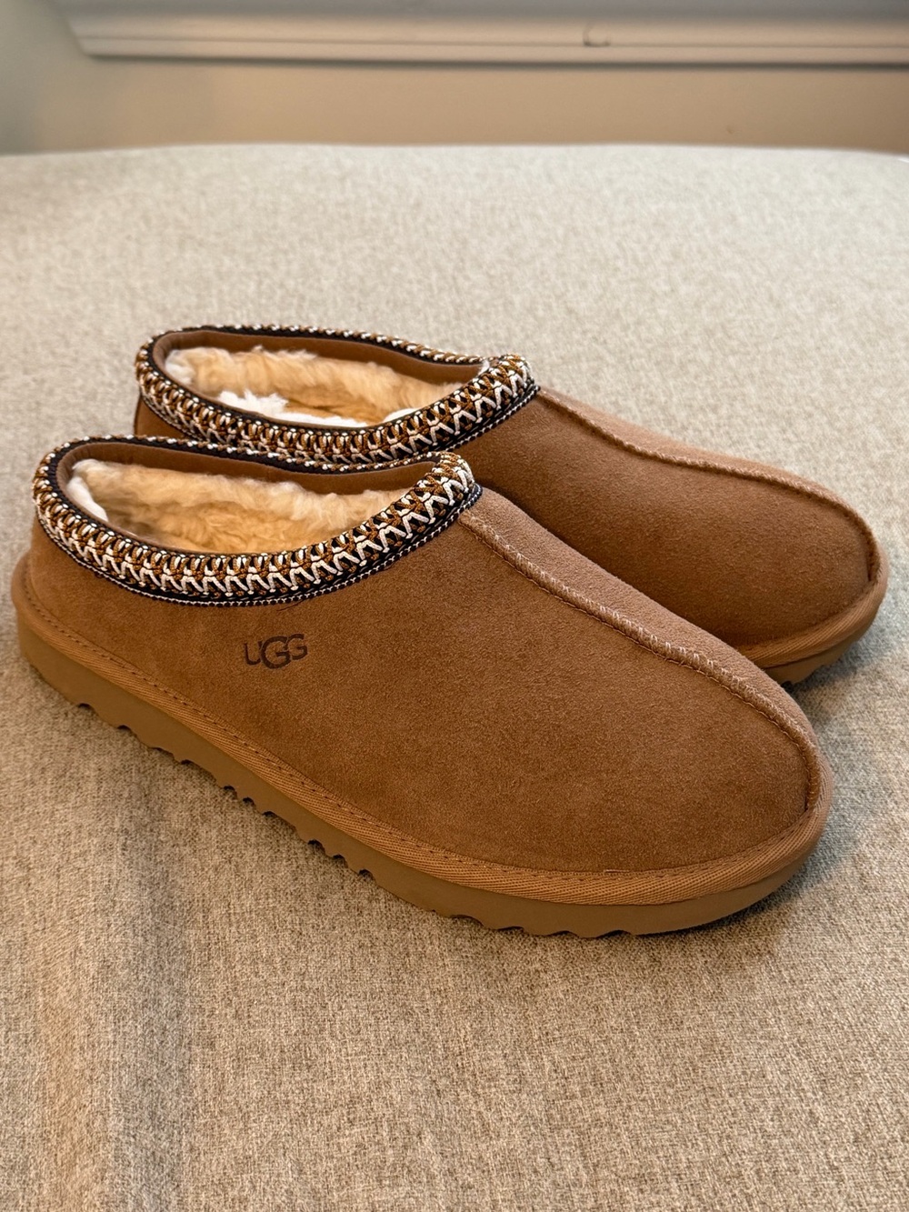 UGG Kids’ Tasman II Slippers Sz. 6 in Chestnut-New, Never Worn-Fits Ladies 7-7.5